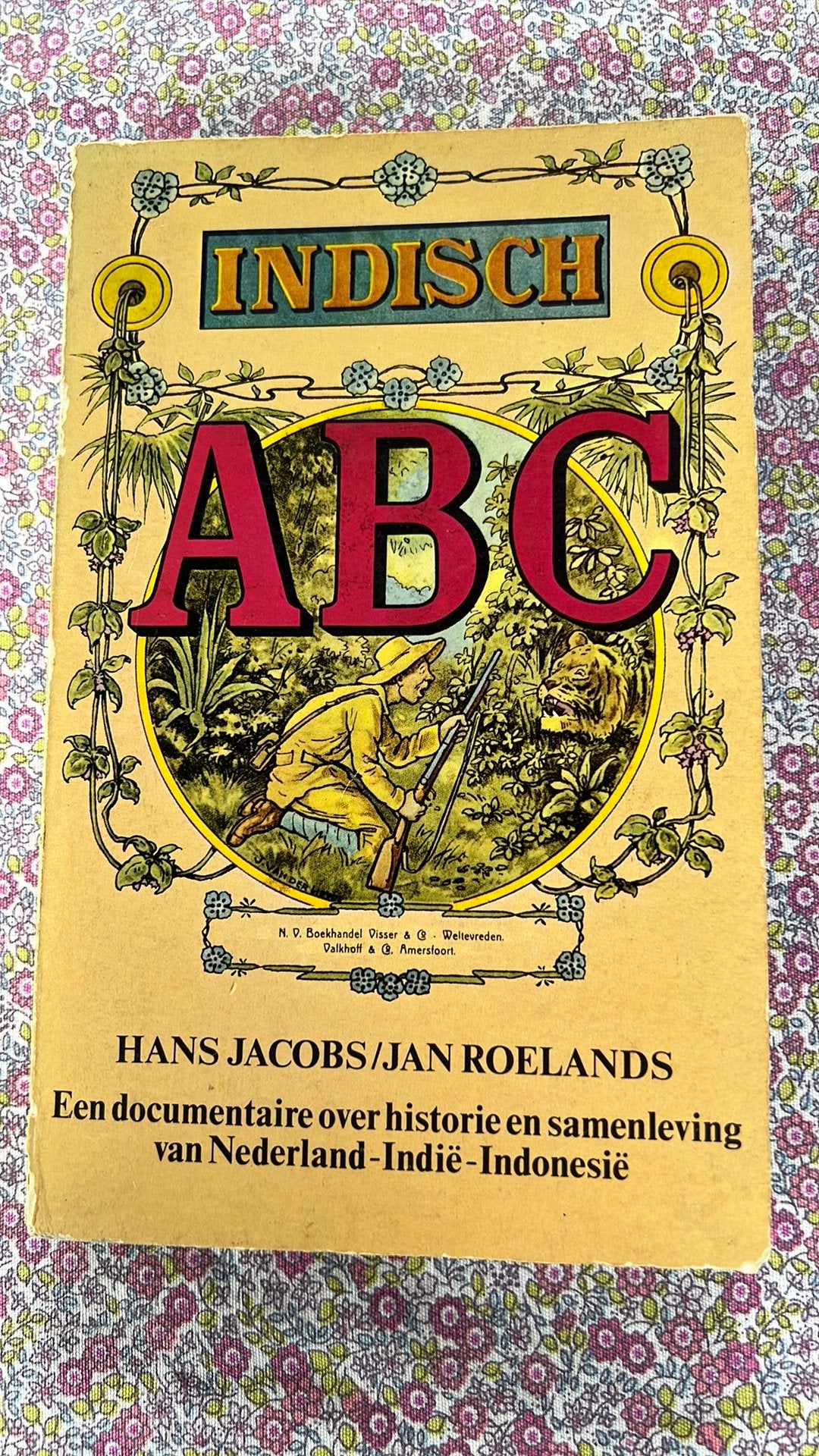 Ned. Indië Ondisch abc Hans Jacobs/ Jan Roelands, Boeken, Geschiedenis | Vaderland, Zo goed als nieuw, Ophalen of Verzenden