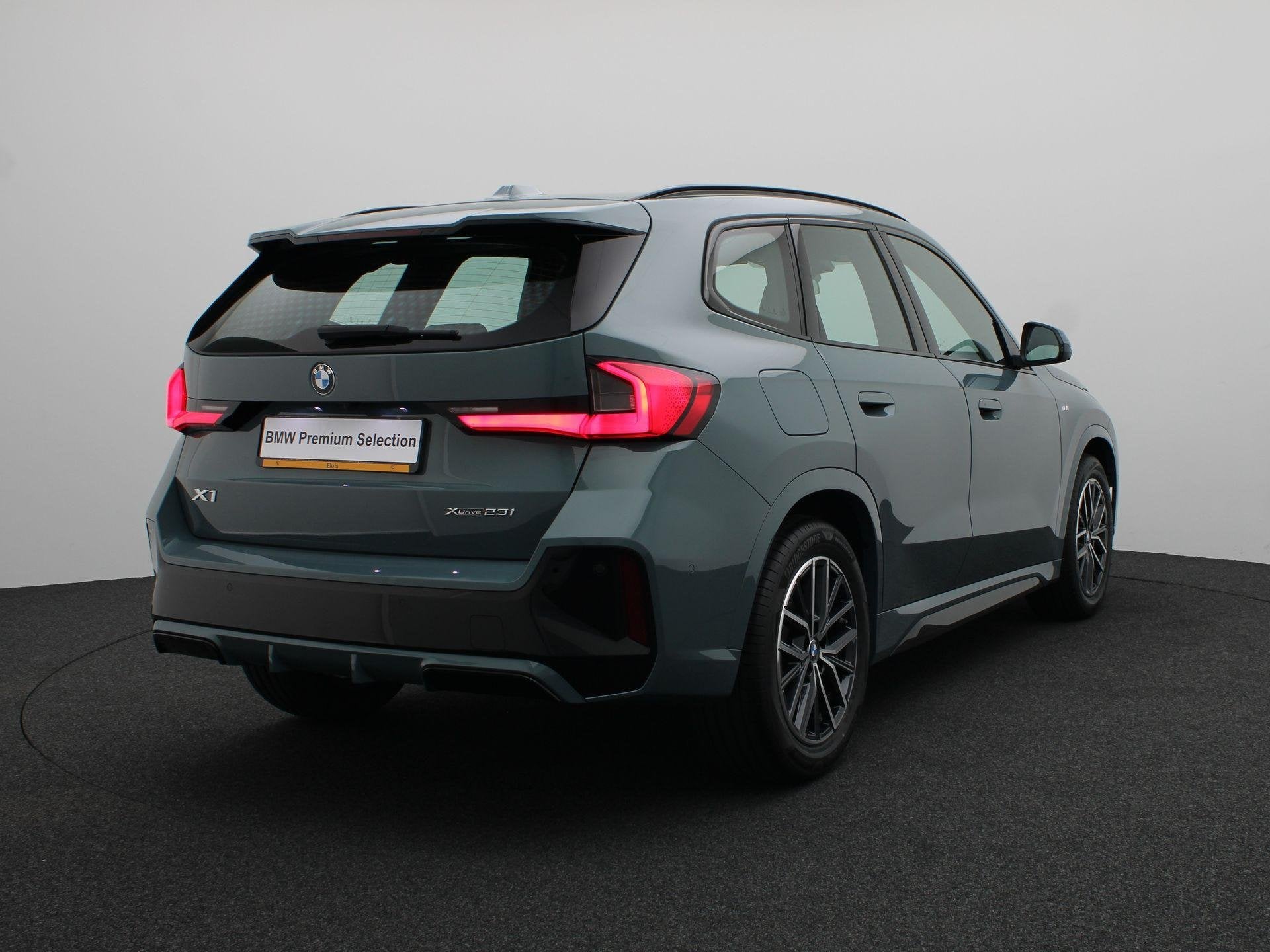 BMW X1 xDrive23i M Sportpakket | Innovation Pack | Comfort P, Auto's, Gebruikt, Euro 6, 4 cilinders, 218 pk