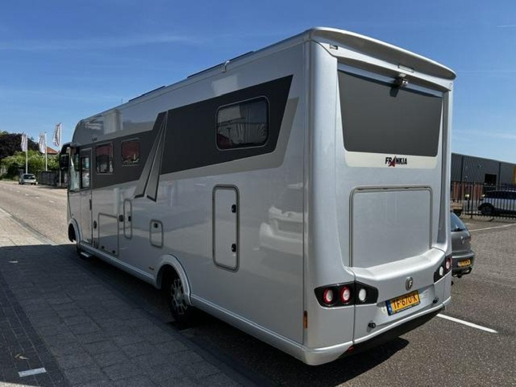 Frankia Platin I 7900 GD Autom TV 2xAirco Levelsys. 4xpaneel, Chemisch toilet, Rookmelder, Vloeistofverwarming, Bedrijf