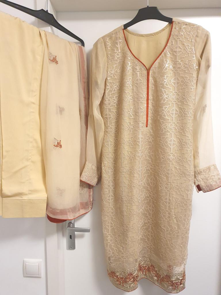 Nieuw 3-delig chiffon beige Indian Pak - Maat M, Maat 38/40 (M), Overige typen, Beige, Nieuw