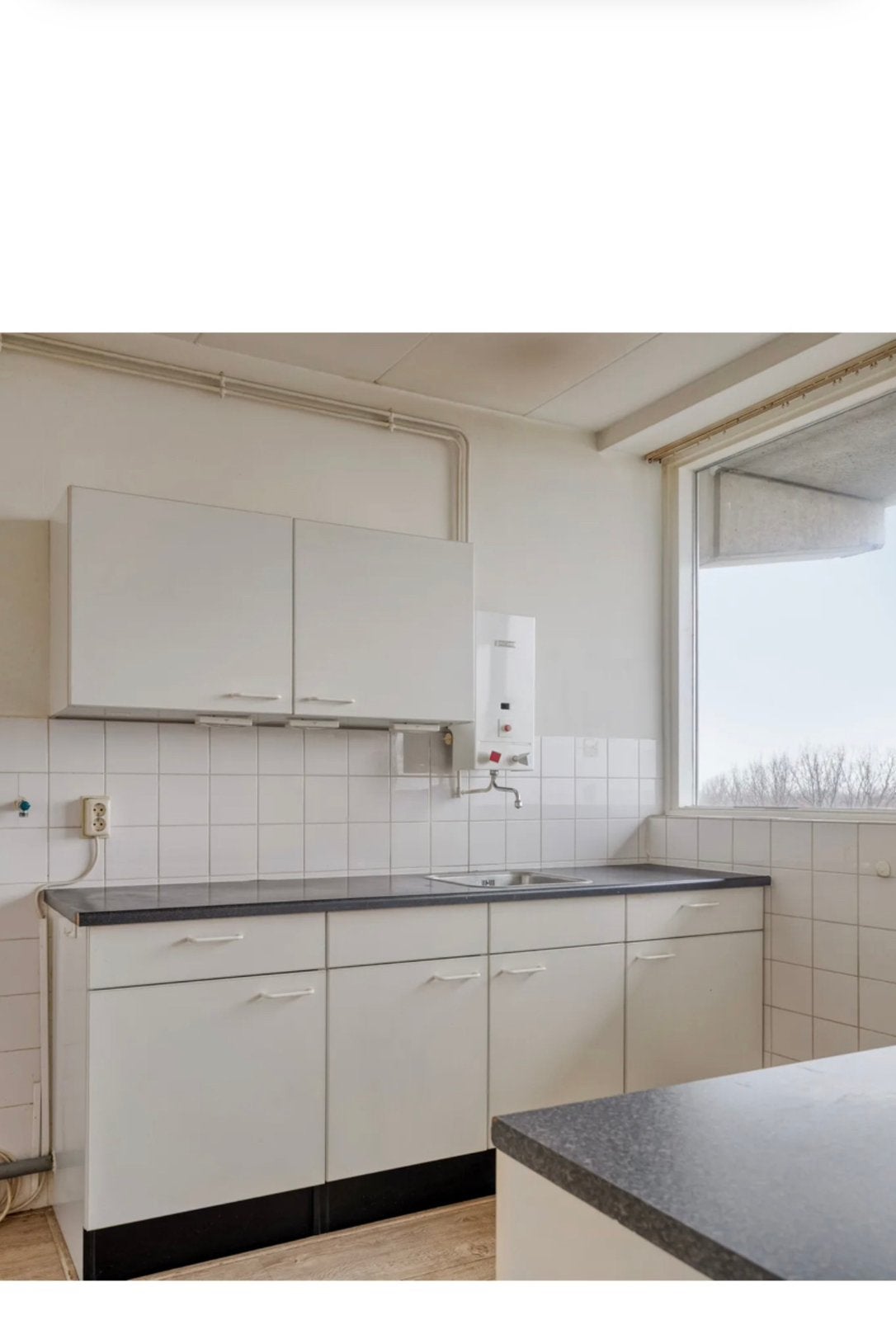Gratis- Cabinets, Huis en Inrichting, Ophalen, Gebruikt, Wit, U-keuken