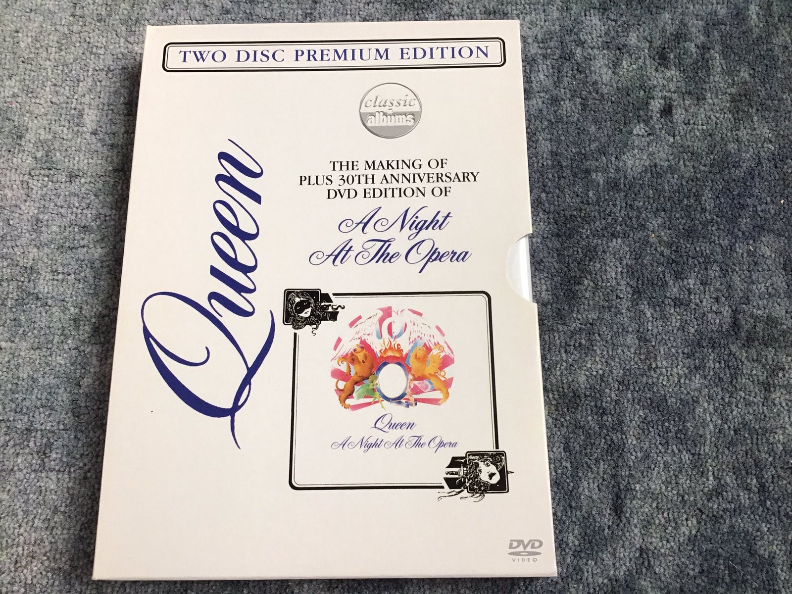 Queen a night at the opera two disc premium edition dvd’s, Ophalen of Verzenden, Zo goed als nieuw