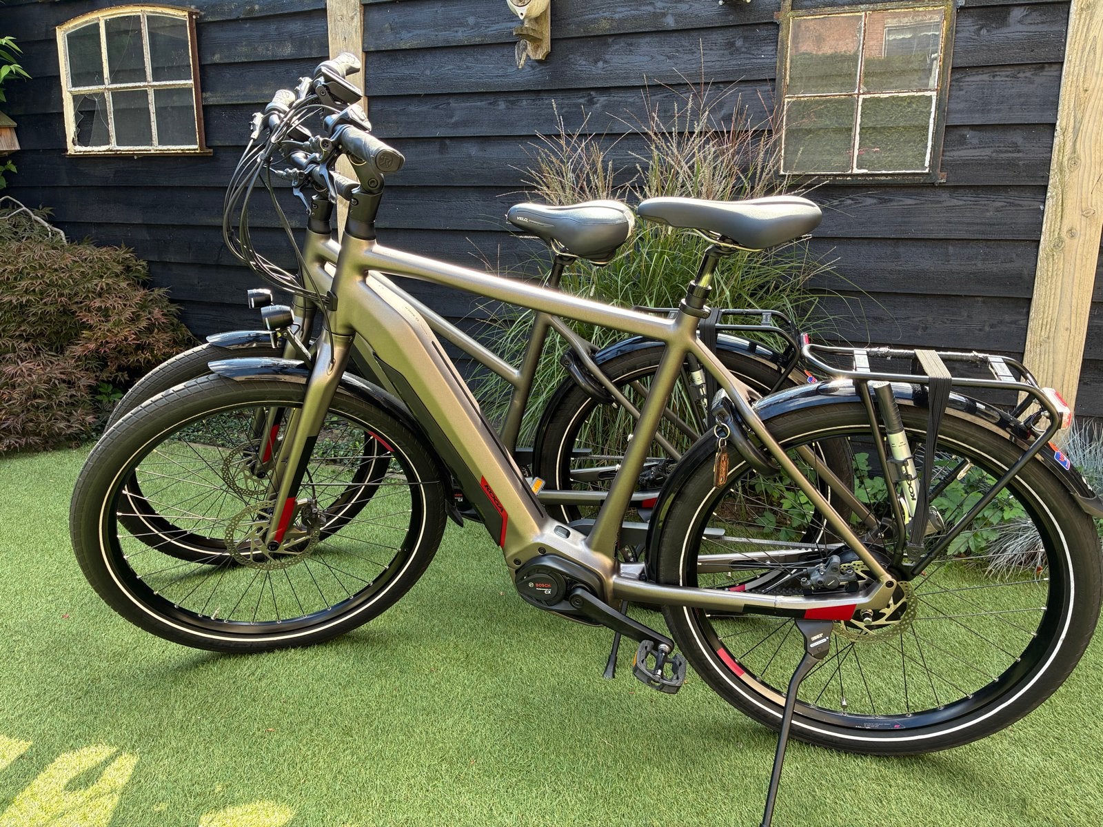 Set Koga Pace B10 elektrische fietsen (heren- en damesfiets), Fietsen en Brommers, Zo goed als nieuw, 51 tot 55 cm, 50 km per accu of meer