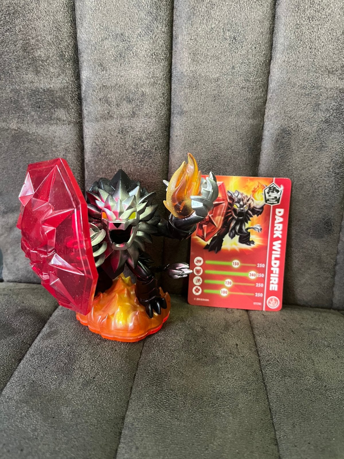 Dark Wildfire Skylanders Trap Team with Card, Ophalen of Verzenden, Zo goed als nieuw