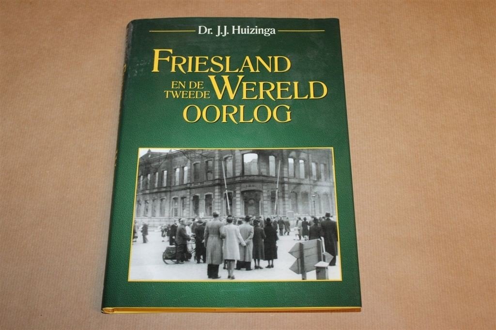 Friesland en de Tweede Wereldoorlog — WO2 Standaardwerk, Ophalen of Verzenden, Tweede Wereldoorlog, Gelezen, Overige onderwerpen