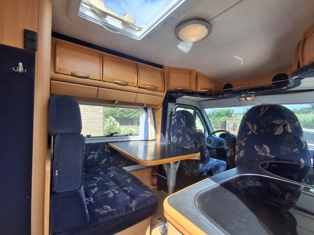 LMC LIBERTY 6600 TI Fiat 2.8 2002 Camper Enkele bedden, Caravans en Kamperen, Campers, LMC, Rensingautos@hotmail.com, Bedrijf
