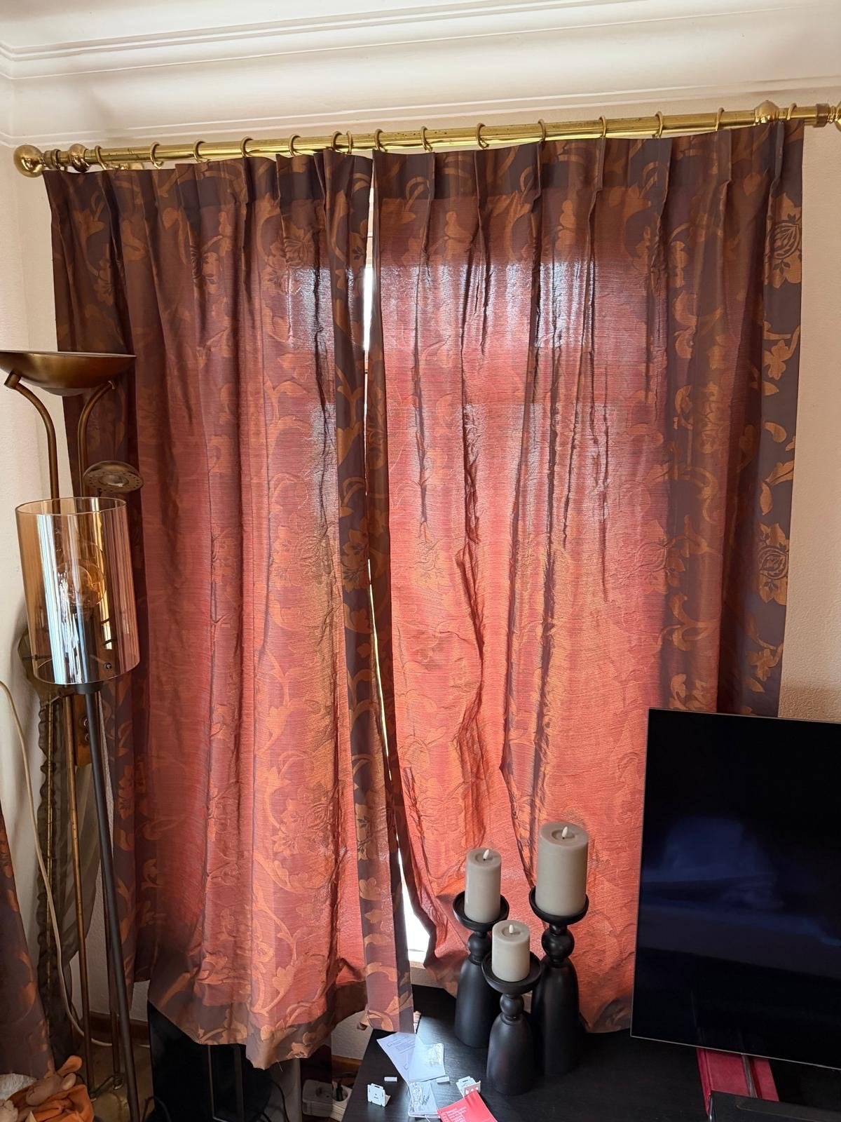 Gratis! Bruine gordijnen met gouden patroon en gouden rails, Huis en Inrichting, Gebruikt, Overige merken, Bruin, Ophalen of Verzenden