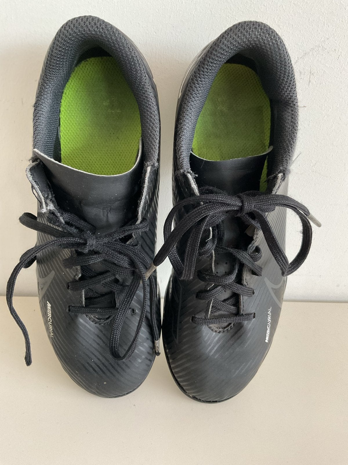 Nike Mercurial voetbalschoenen - Maat 33,5, Sport en Fitness, Gebruikt, Maat XS of kleiner, Schoenen, Ophalen of Verzenden