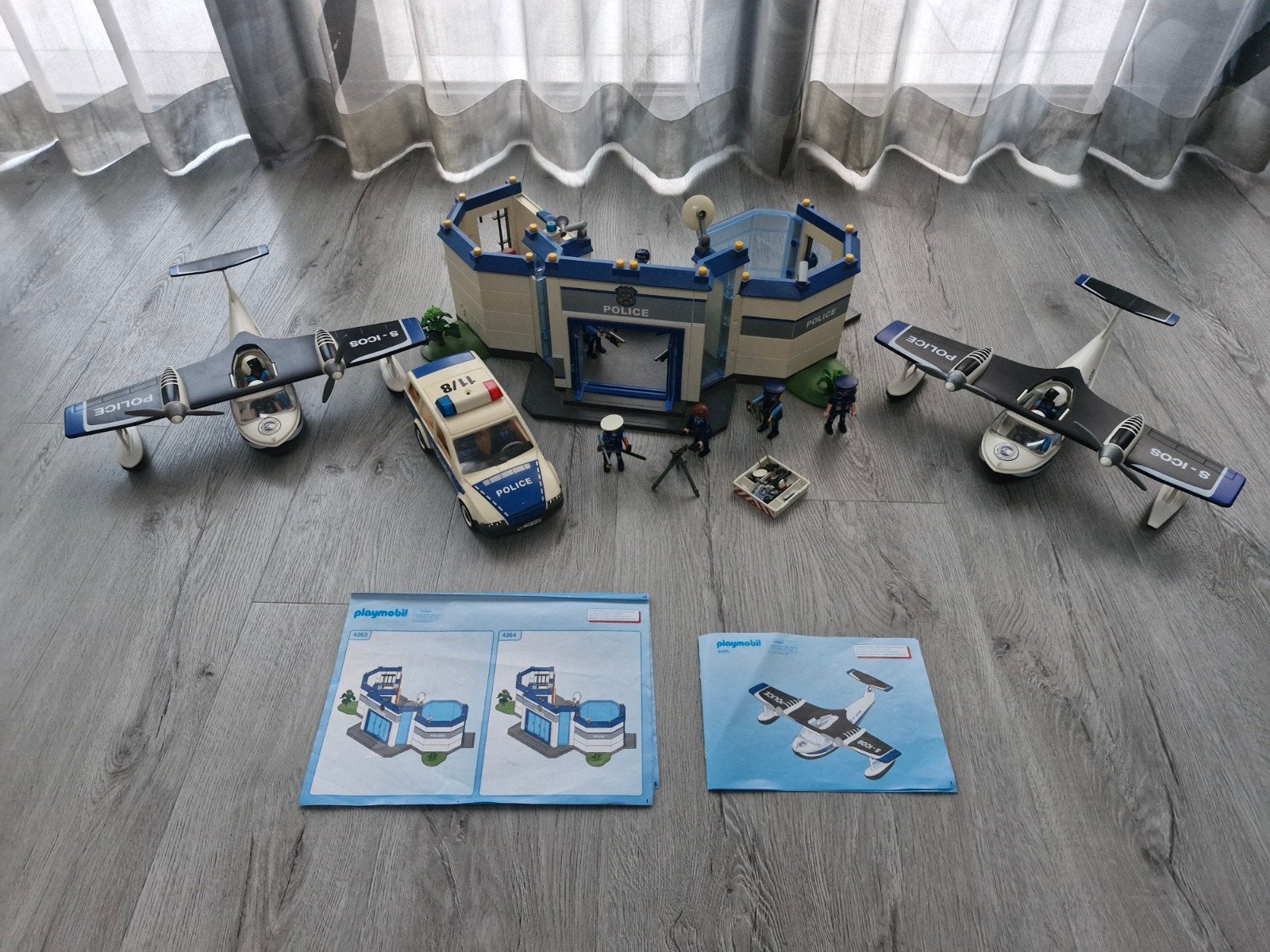 Playmobil Politiebureau met auto en watervliegtuig, Ophalen of Verzenden, Zo goed als nieuw
