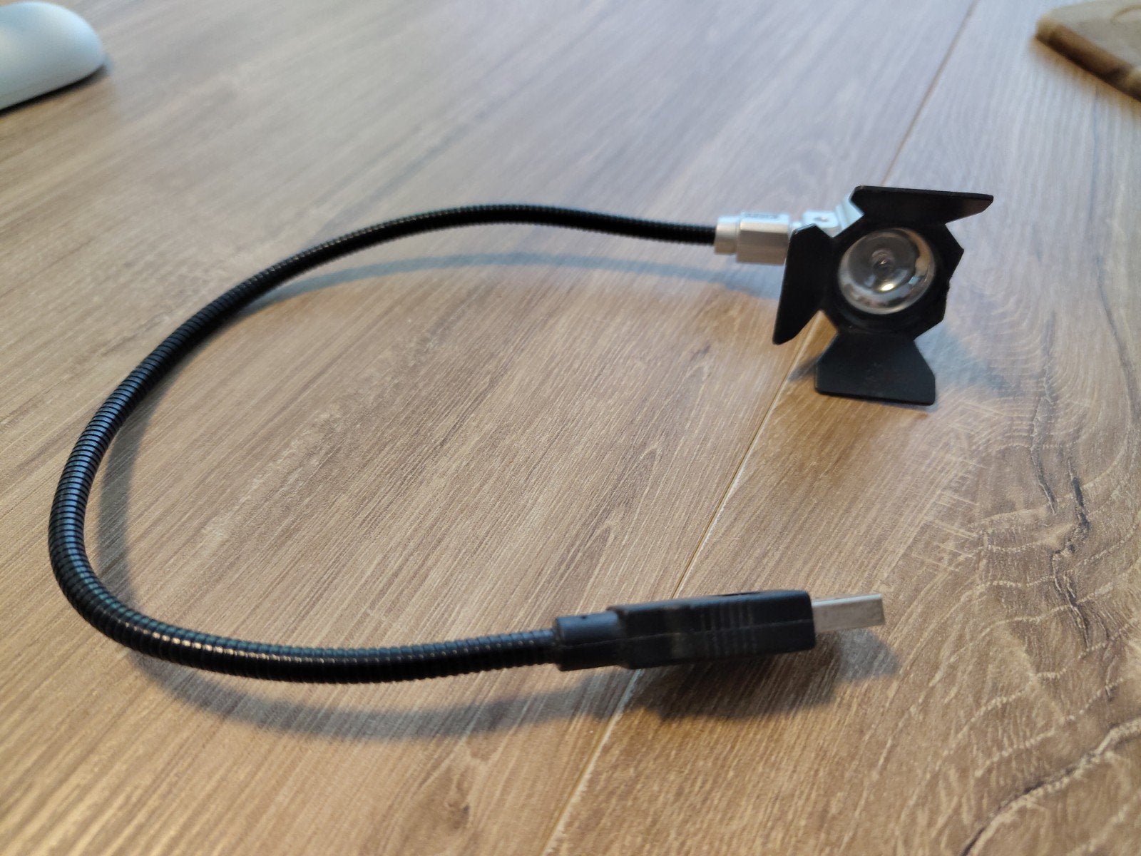 USB LED leeslampje met flexibele arm, Huis en Inrichting, Overige merken, Gebruikt, Grijs, Ophalen of Verzenden
