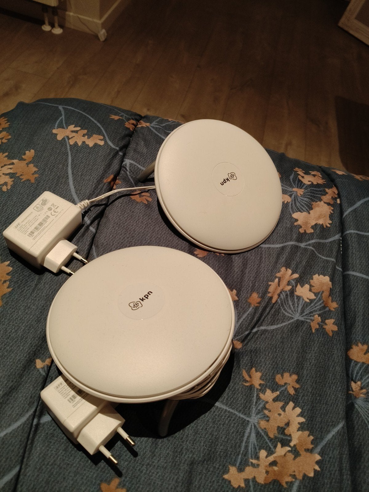 KPN SuperWifi punten (2 stuks), Ophalen of Verzenden, Zo goed als nieuw, Router, KPN
