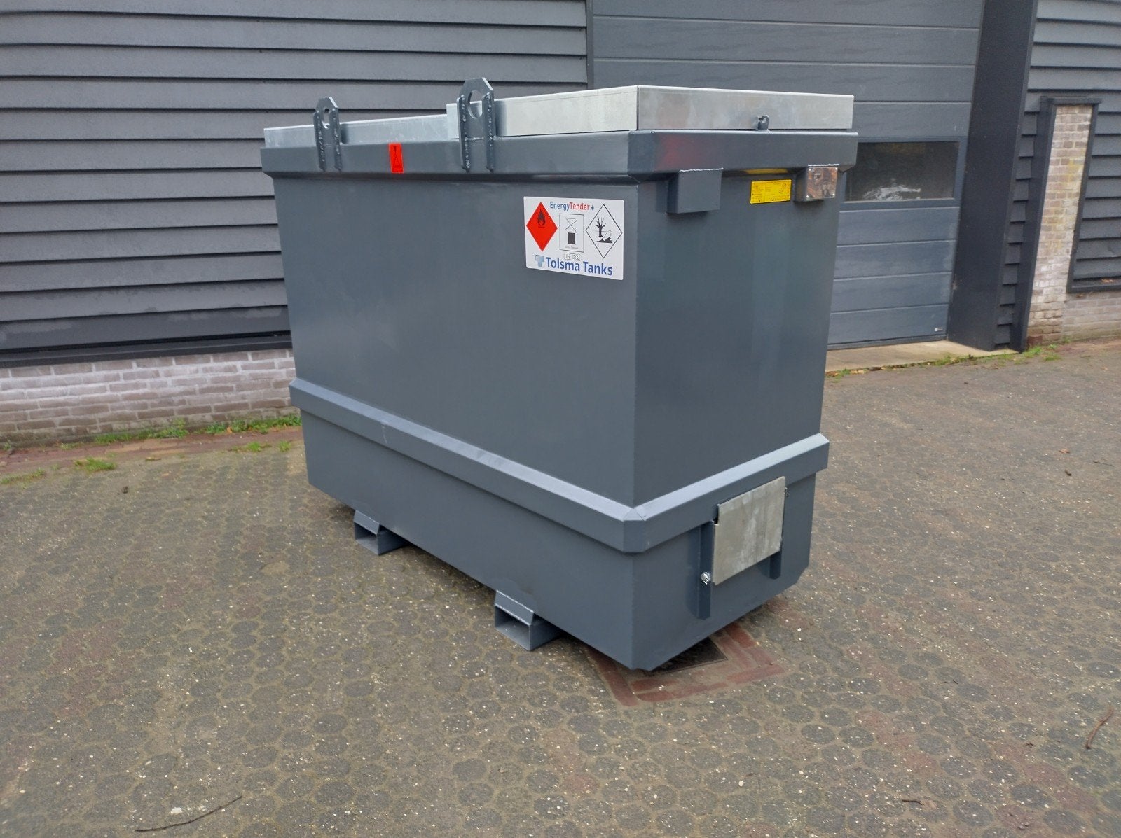 Tolsma IBC dieseltank opslagtank 2600 ltr gekeurd gereinigd, Ophalen