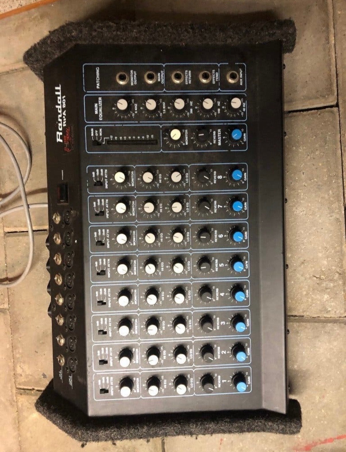 Randall RPA 801 Mengpaneel met LEM PFM 12.2 Speaker, Ophalen of Verzenden, Gebruikt, Minder dan 5 kanalen, Microfooningang