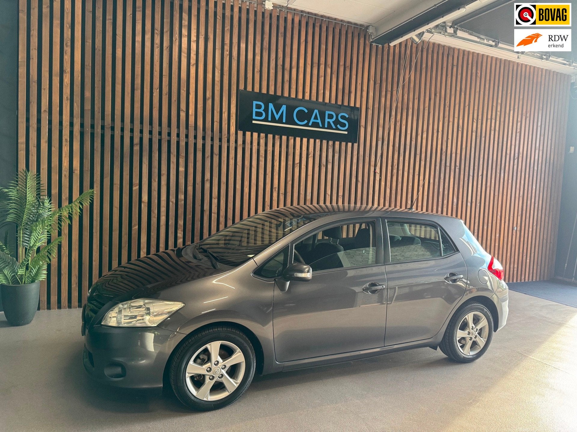 Toyota Auris 1.3 Aspiration Airco,Trekhaak,2e eigenaar, Auto's, Voorwielaandrijving, Euro 5, Gebruikt, 4 cilinders