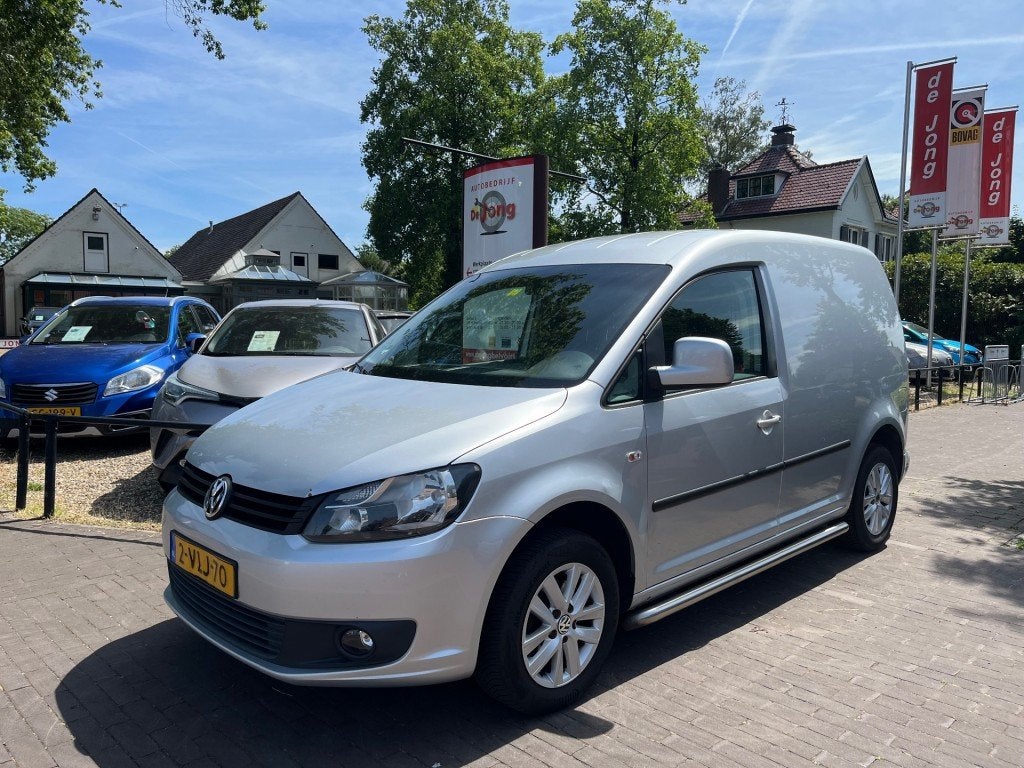 Volkswagen CADDY 1.6 TDI / CARPLAY / TREKHAAK / AIRCO / CRUI, Auto's, 74 pk, Startonderbreker, 4 cilinders, Volkswagen