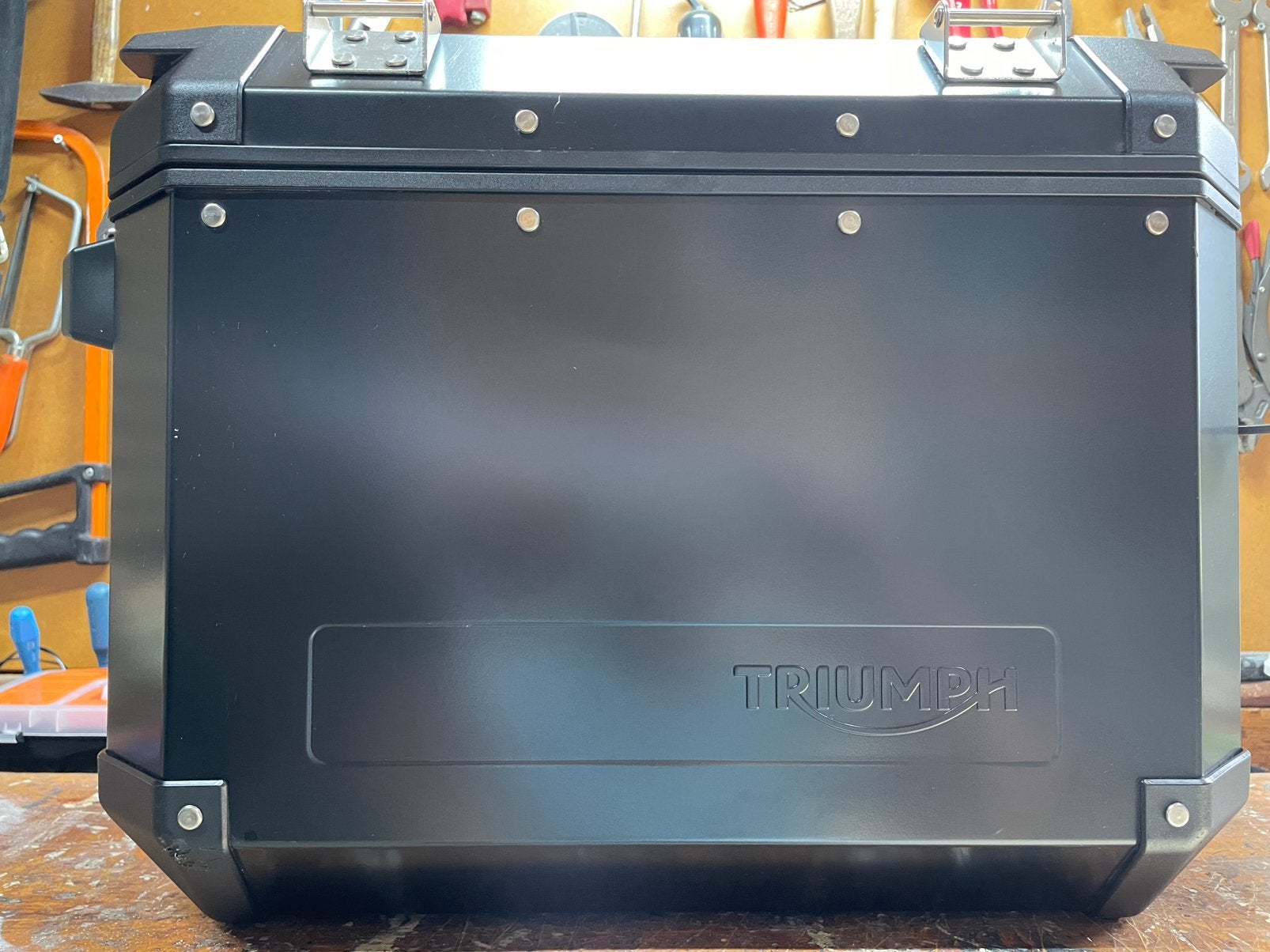 Zwarte linker alu koffer voor Triumph explorer, Ophalen, Gebruikt