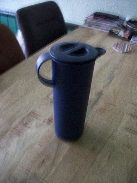Tupperware Schenkkan met Draaidop ( blauw/1 liter ), Ophalen of Verzenden, Gebruikt, Blauw