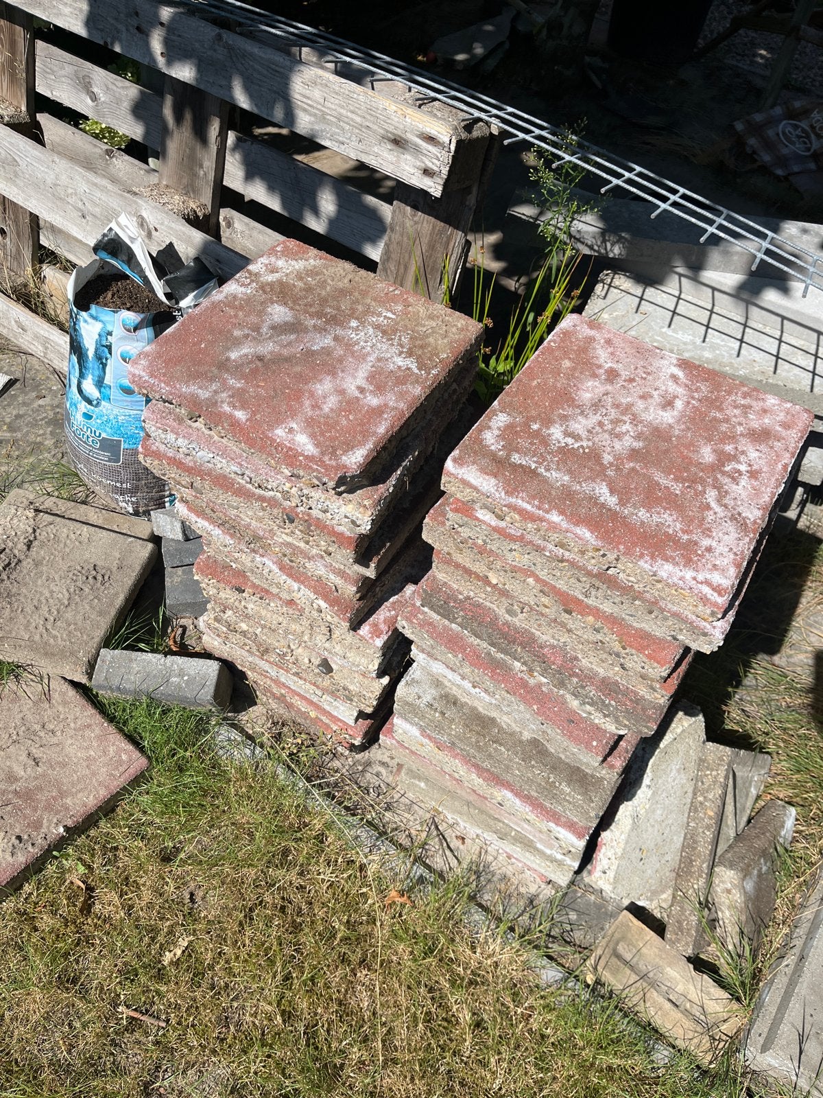 Betontegel, rood/grijs, Ophalen, Gebruikt, 10 m² of meer, Beton