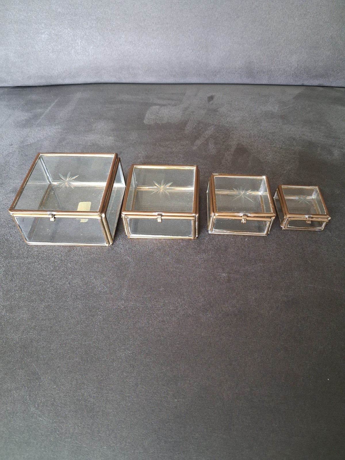 4 vintage glazen doosjes met messing rand, Ophalen of Verzenden