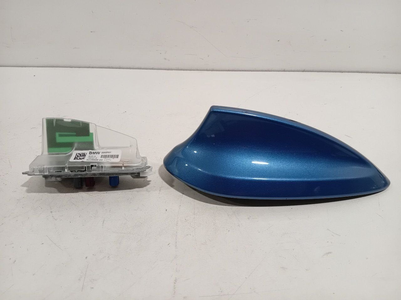 Antenne BMW 3 serie, Ophalen of Verzenden, Van der Ven Autorecycling B.V., Onderdelen@venauto.nl, Ettenseweg 76, 4706 PB Roosendaal, The Netherlands