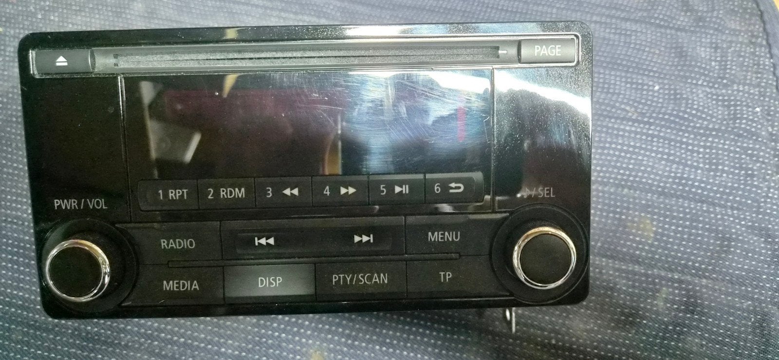 Mitsubishi Autoradio/cd Origineel, Auto diversen, Ophalen of Verzenden, Zo goed als nieuw