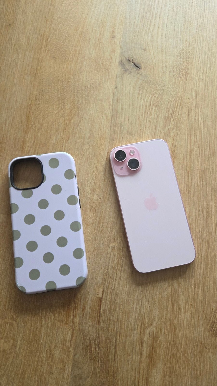 iPhone 15 Roze 128GB - Zo goed als nieuw