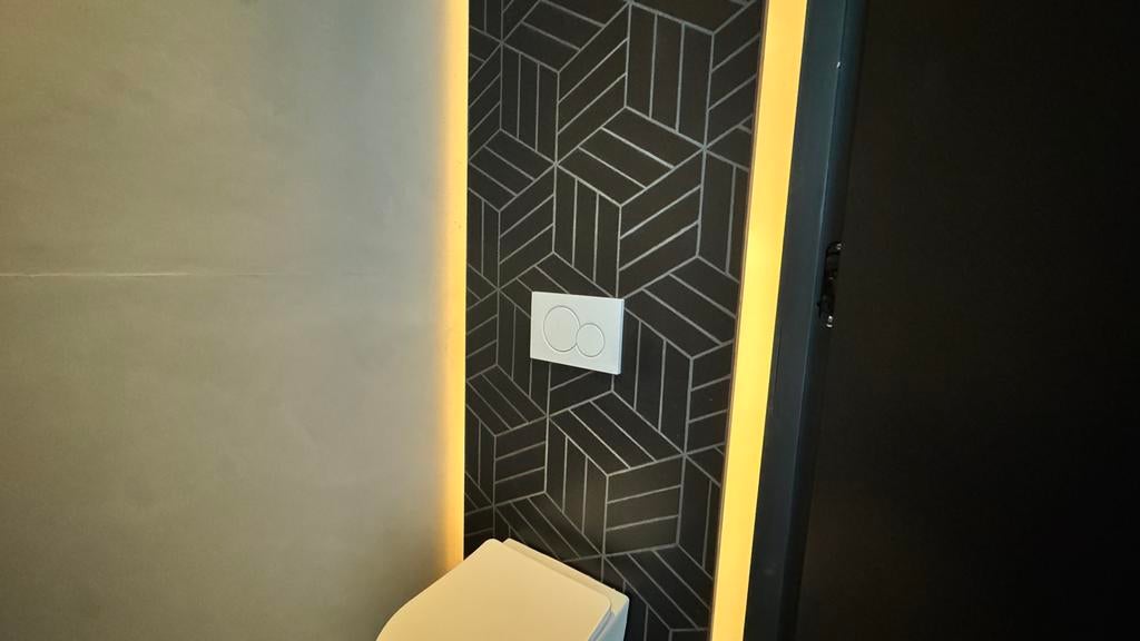 Badkamertegels Lloyd Black Matt - Uniek Patroon (2 dozen), Doe-het-zelf en Verbouw, Tegels, Ophalen, Nieuw, Minder dan 20 cm, 20 tot 40 cm