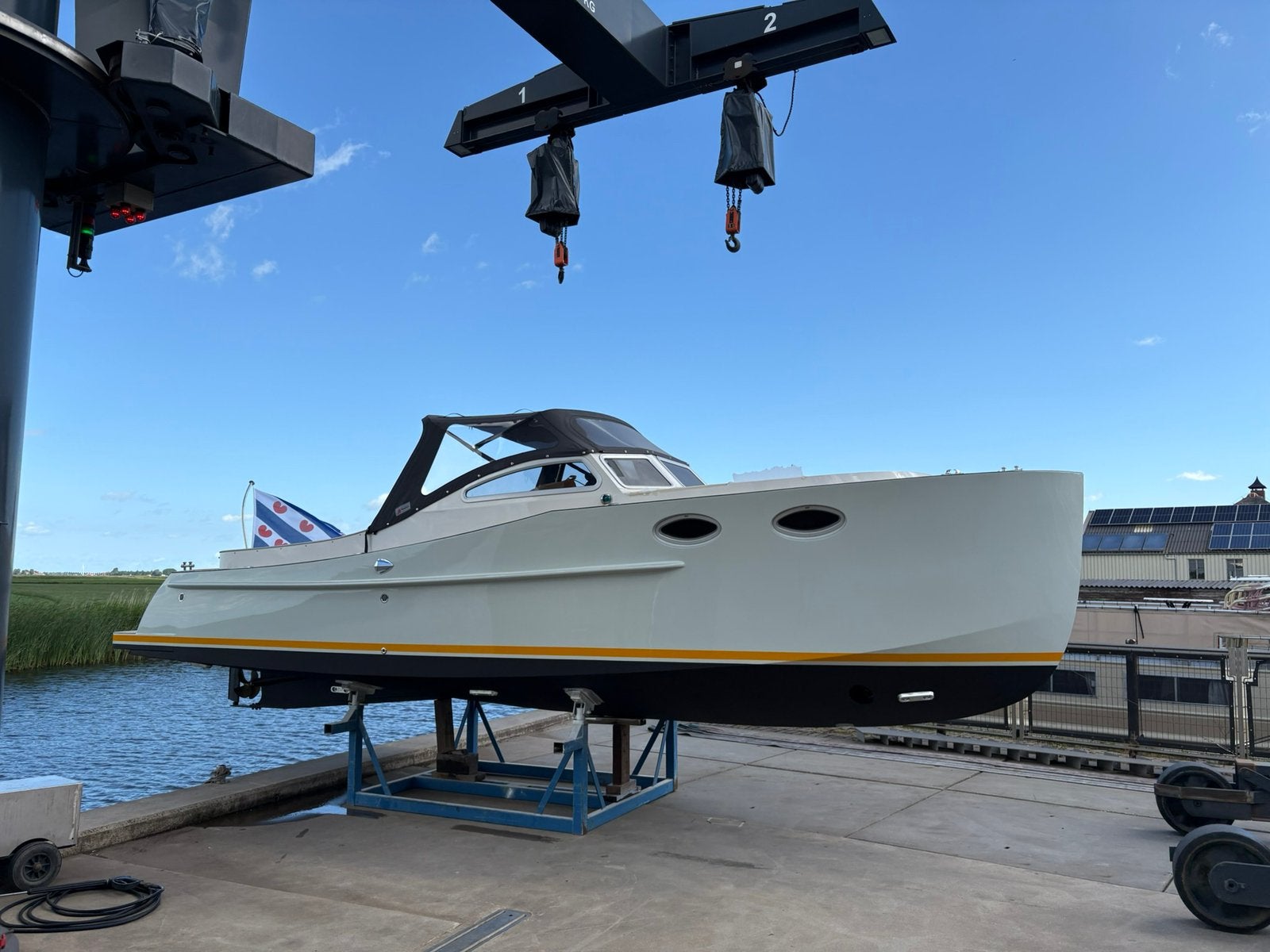 IJzendoorn Cabinsloep 800, Watersport en Boten, Motorboten en Motorjachten, Binnenboordmotor, Diesel, Walstroom, Ophalen