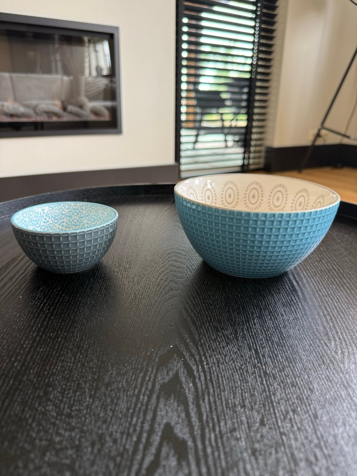 Inari schaaltjes: blauw en grijs/blauw met patroon, Huis en Inrichting, Gebruikt, Ophalen of Verzenden, Steen/keramiek, Meerkleurig