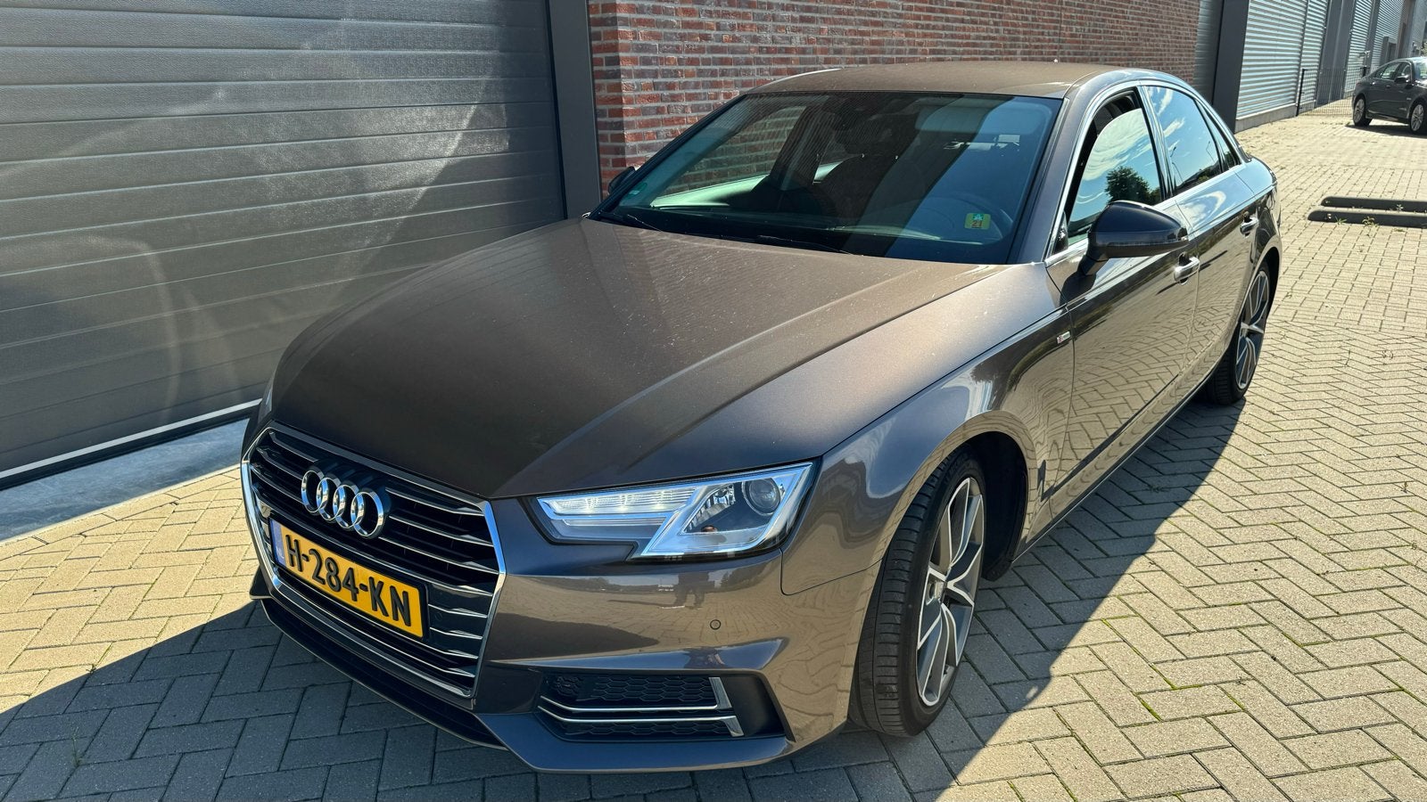Audi A4 2.0 Tfsi Ultra 140KW S-tron7, Auto's, Audi, Zwart, A4, 75 €/maand, Particulier