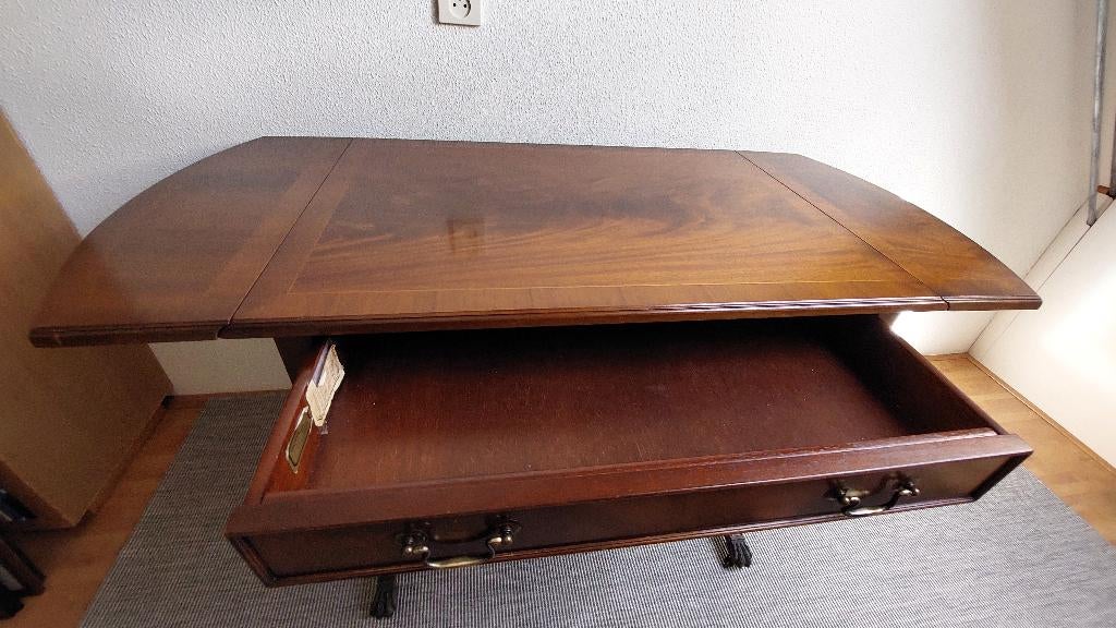 Prachtige Heldense Oortafel, Antiek en Kunst, Ophalen
