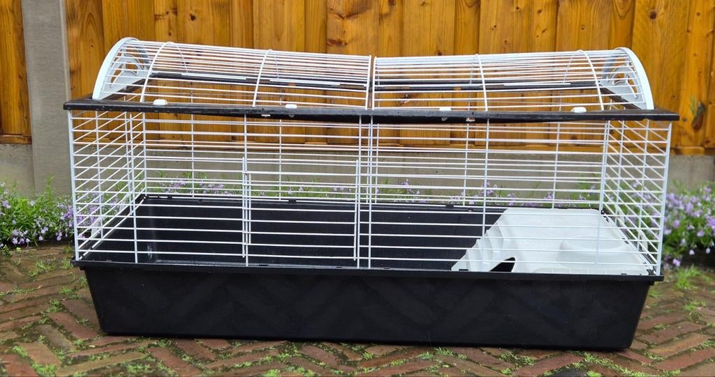 Zeer nette Ferplast Casita 120, Ophalen, Kooi, 110 cm of meer, Zo goed als nieuw