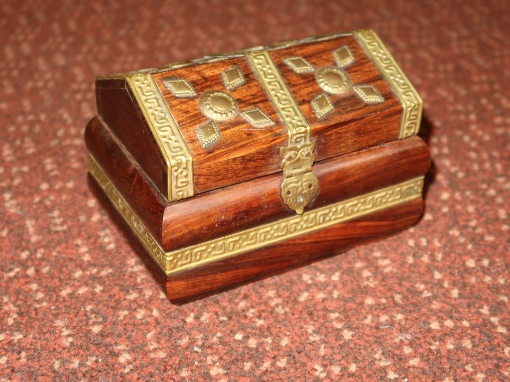 vintage sieradenkistje, mooi gedecoreerd houten schatkistje, Verzenden