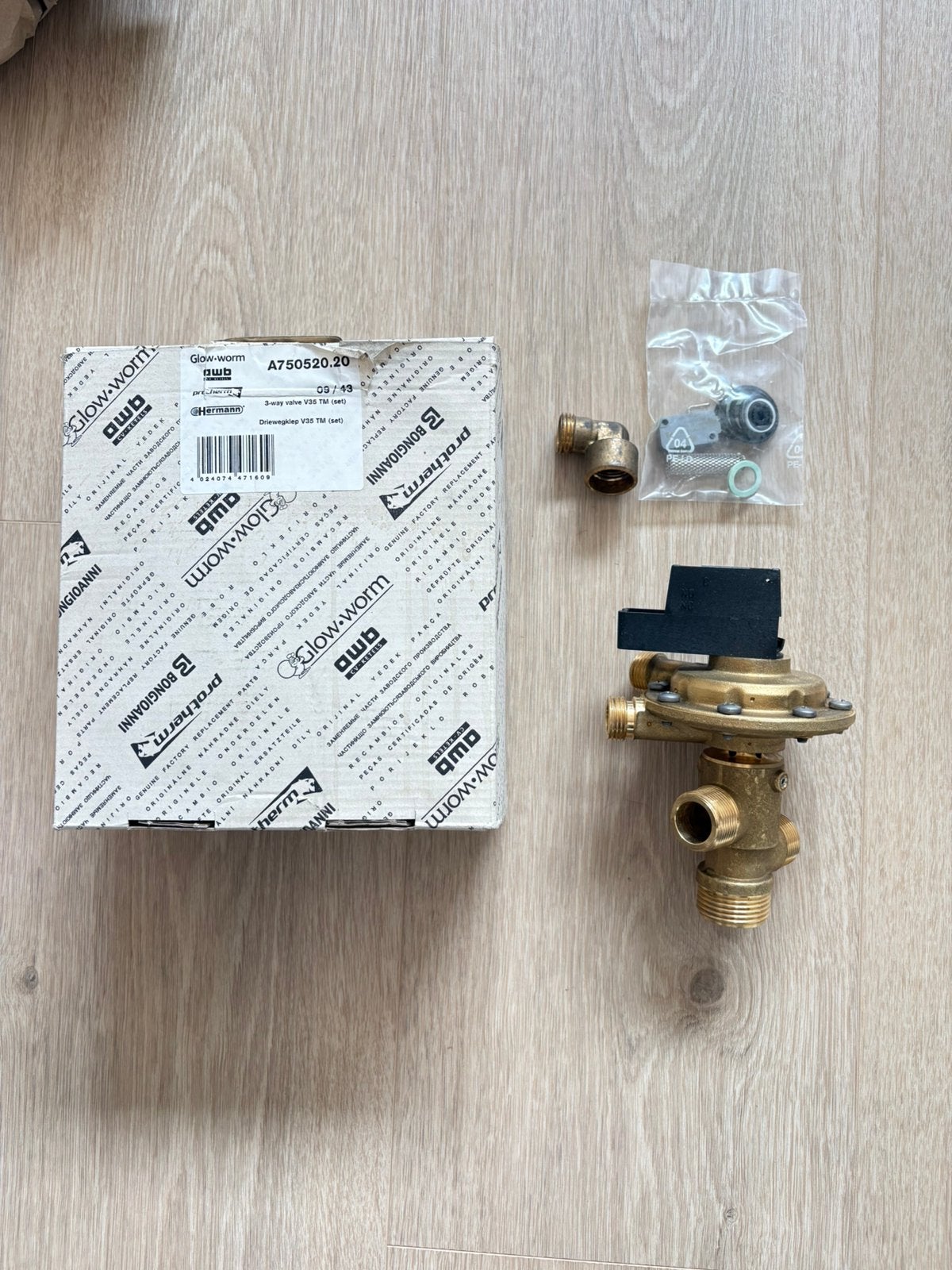 AWB Driewegklepset V35 TM SET (kleine breuk zie foto 4), Ophalen, Minder dan 30 cm, Cv-ketel of Combi-ketel, Minder dan 60 cm