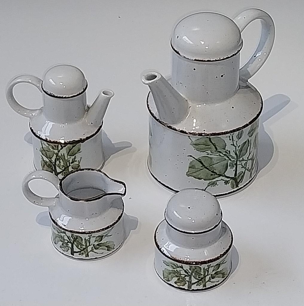 4-delig Midwinter Stonehenge porseleinen servies, Gebruikt, Overige typen, Ophalen of Verzenden, Overige stijlen