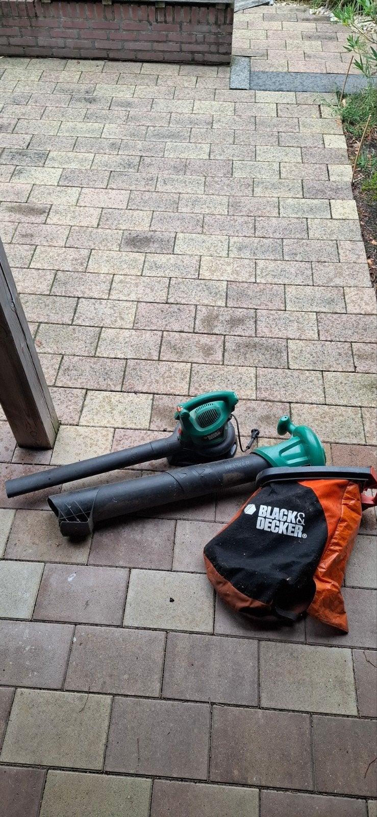 Black & Decker bladblazer/bladzuiger met versnipperfunctie, Gebruikt, Met opvangzak, Handgedragen, Ophalen of Verzenden