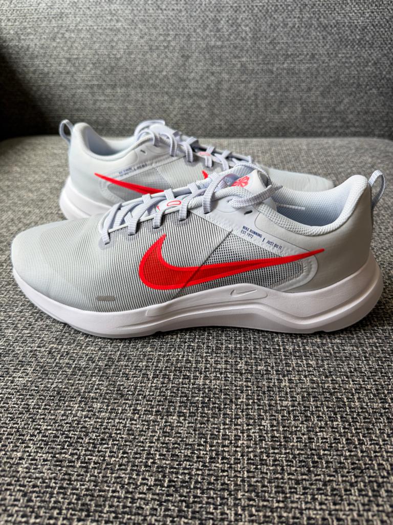 Nike Downshifter 12 - Maat 47 - Nieuw, Wit, Nieuw, Ophalen of Verzenden, Sneakers of Gympen