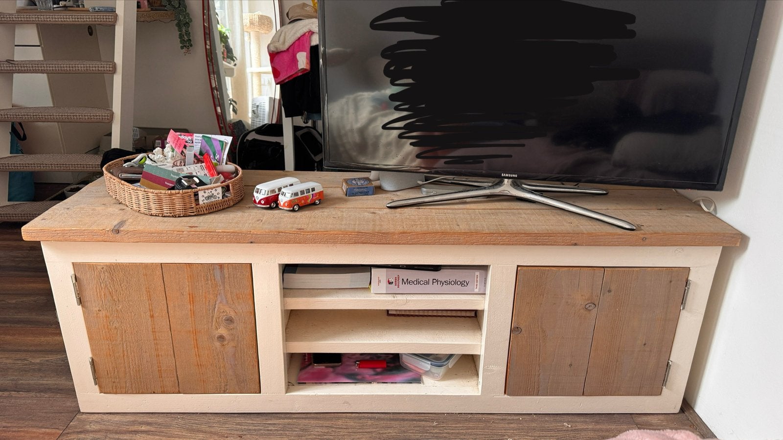 Stijgerhouten tv-meubel met opbergruimte, Ophalen, Gebruikt, 150 tot 200 cm, Minder dan 100 cm