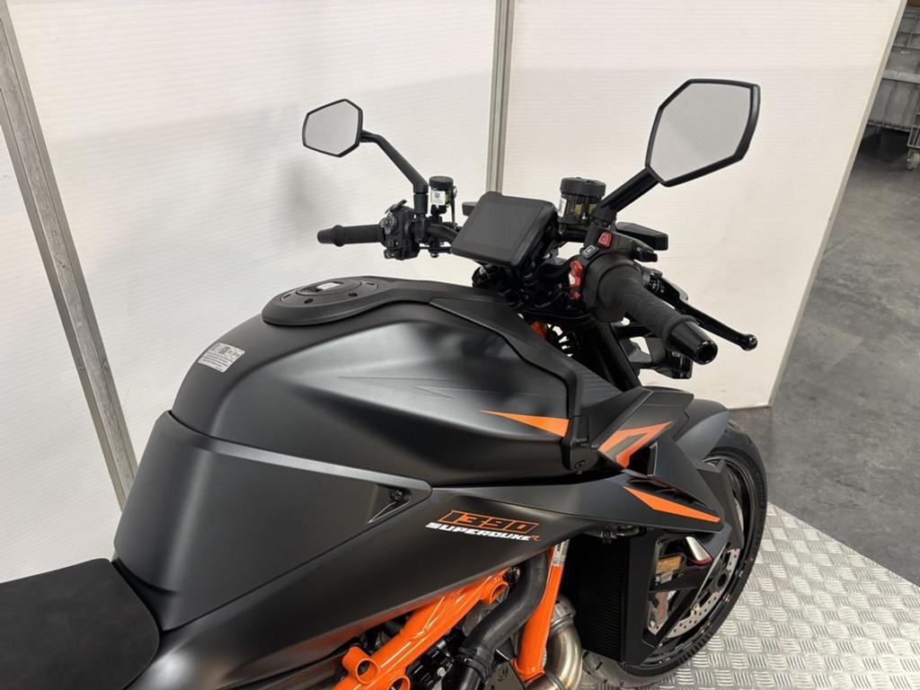 KTM 1390 SUPER DUKE R (bj 2026), 2 cilinders, KTM, Bedrijf, Onbekend