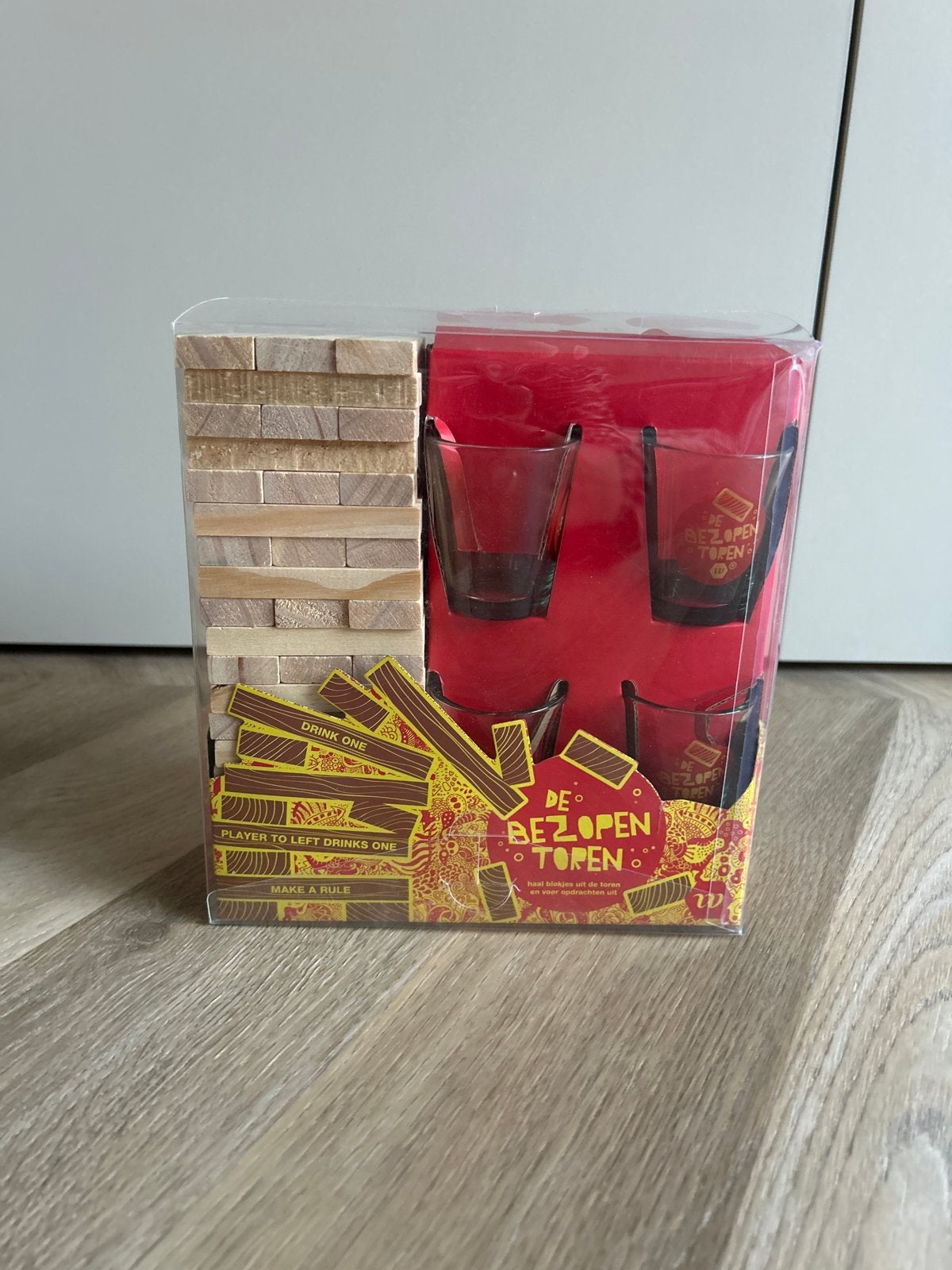 Drankspel De Bezopen Toren - Jenga met een twist!, Hobby en Vrije tijd, Gezelschapsspellen | Overige, Drie of vier spelers, Ophalen of Verzenden