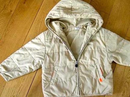 DKNY doorgestikte jas maat 110 dun gewatteerd,, Kinderen en Baby's, Kinderkleding | Maat 110, Ophalen of Verzenden, Zo goed als nieuw