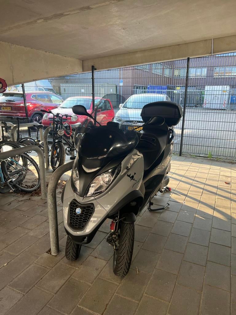 Piaggio MP3 350 HPE Sport - Nardo Grey 2018, Ophalen, Overige modellen, Maximaal 45 km/u, Zo goed als nieuw