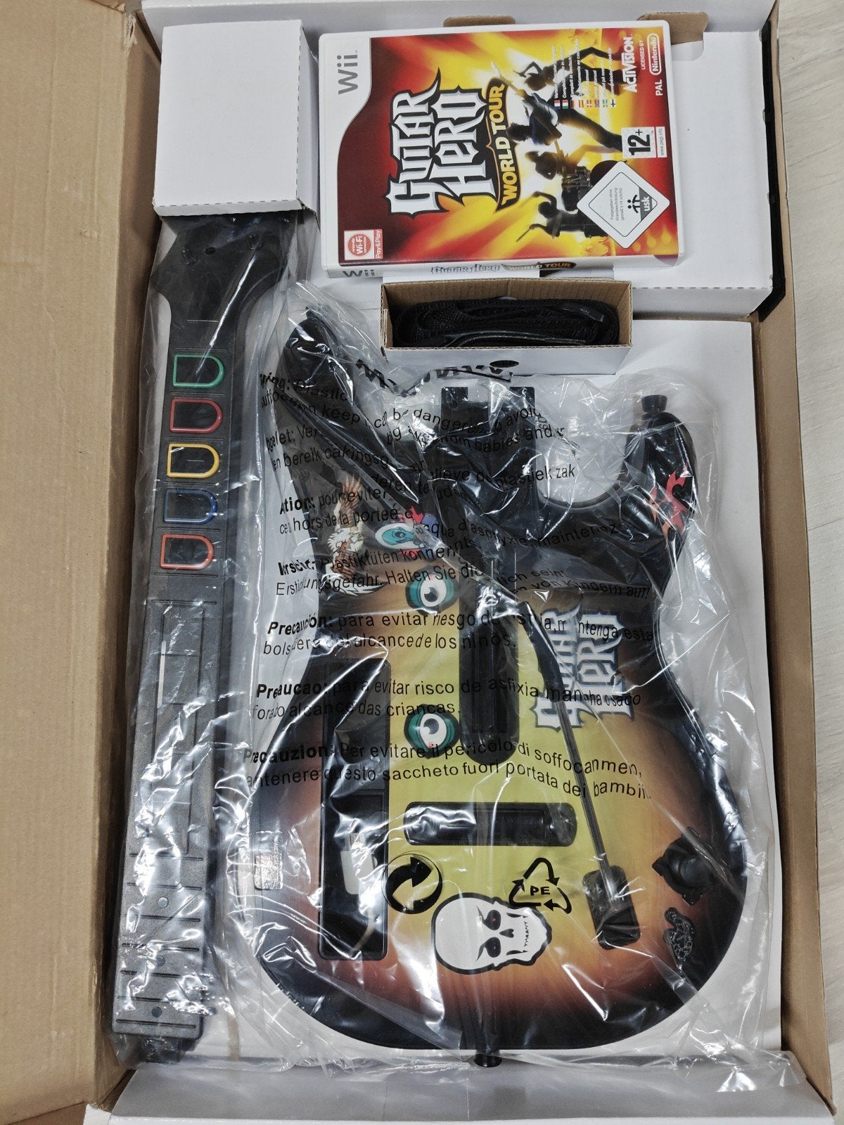 Guitar Hero World Tour Solo Guitar Pack Wii CIB, Muziek, Support@activision.com, Activision, 1 speler