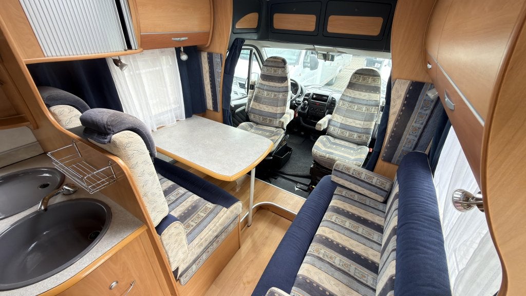 Export|Handler Chausson Allegro 67 Uit 2004 128PK 231dkm, Koelkast, Ringverwarming, Fiat, 6 tot 7 meter