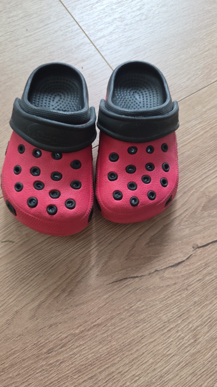 Leuke roze cross clogs maat 28 - Zo goed als nieuw, Ophalen of Verzenden, Zo goed als nieuw, 2Surf, Jongen of Meisje