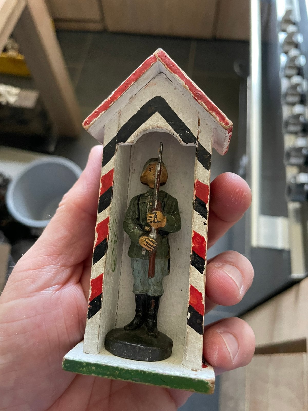 Wh wacht in wachthuisje (3), Ophalen of Verzenden