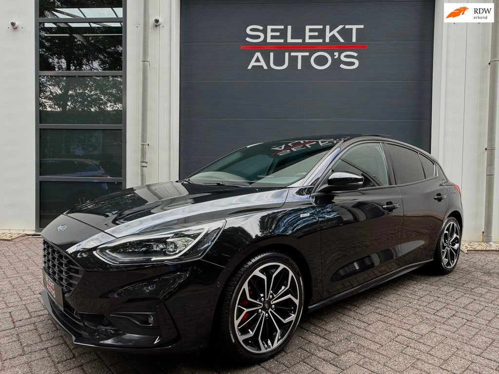 Ford Focus 1.5 EcoBoost ST-Line 182 Pk Pano/Full Led/Climate, Auto's, Ford, Stof, Gebruikt, Zwart, Origineel Nederlands