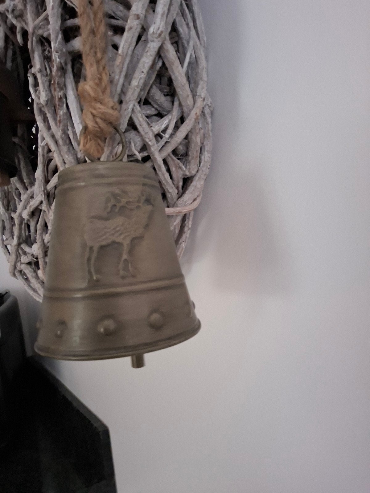 Decoratieve metalen bel met hertmotief en touw, Ophalen of Verzenden