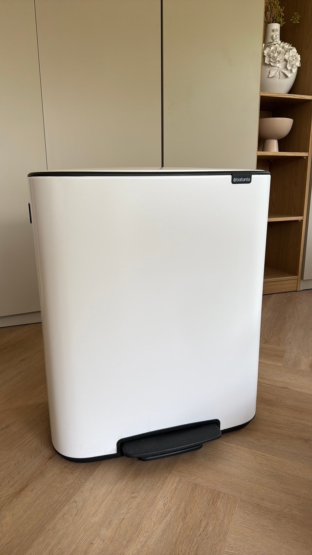 Brabantia Po Pedal Bin 60 liter wit, Ophalen, Kunststof, 50 tot 75 cm, 40 liter of meer