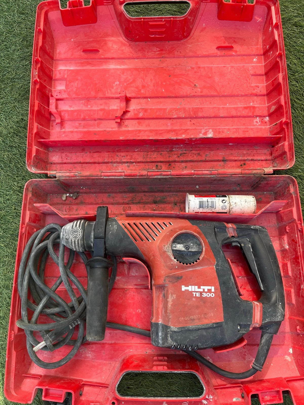 Hilti TE 300 Boorhamer - Krachtige en Betrouwbare Machine, Boor- en/of Breekhamer, Ophalen of Verzenden, Klopboormechanisme, Gebruikt